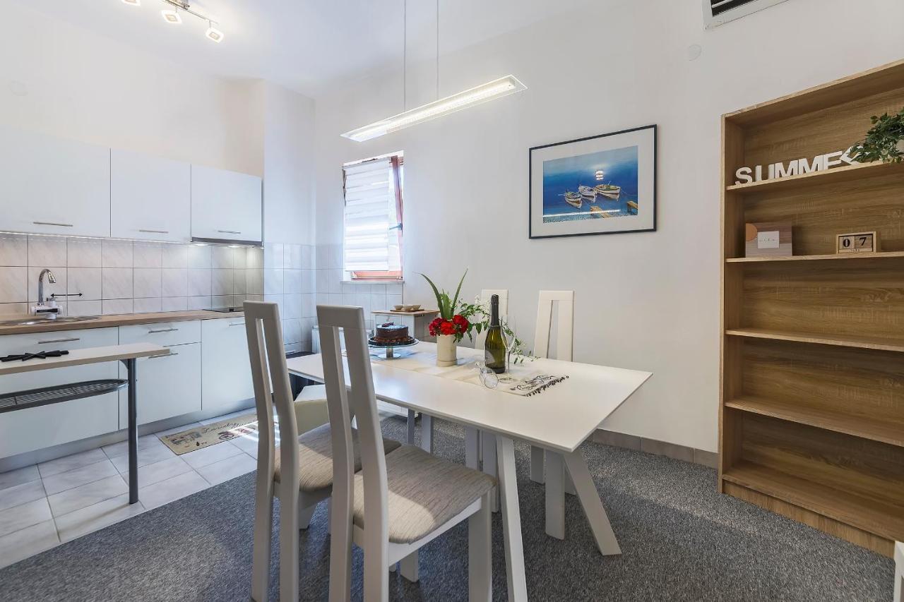 מדולין Apartments Antonio מראה חיצוני תמונה